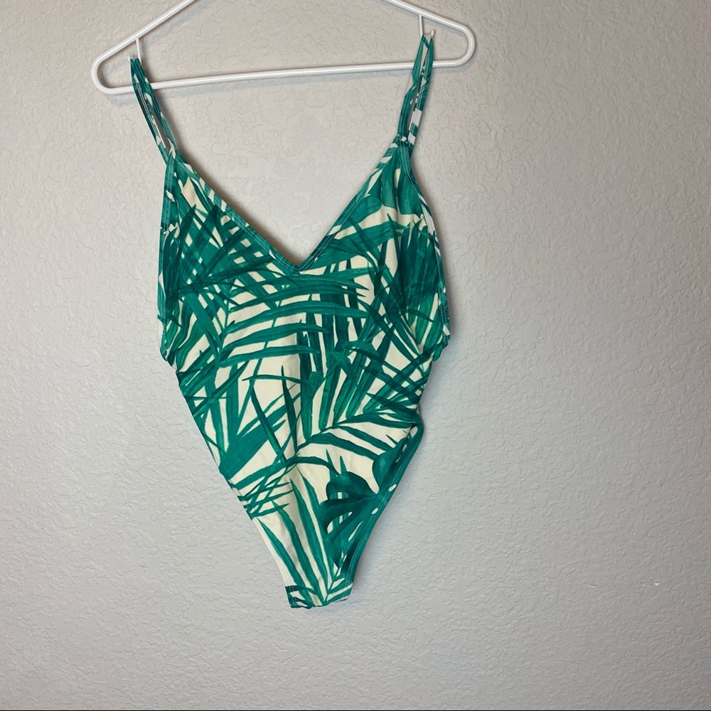 Green leaf print one piece swimsuit medium